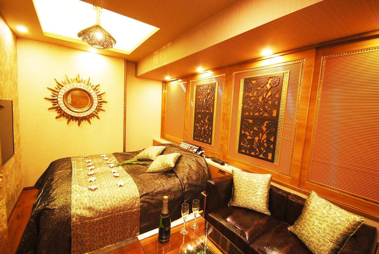 Hotel Sara Kinshicho (Adults Only) Токіо Екстер'єр фото