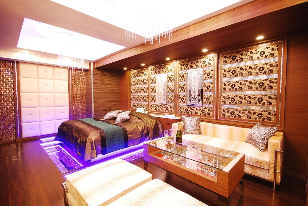 Hotel Sara Kinshicho (Adults Only) Токіо Екстер'єр фото
