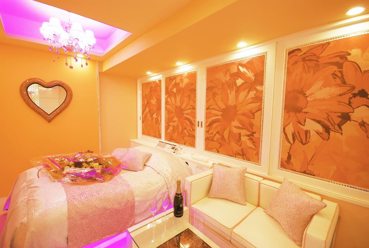 Hotel Sara Kinshicho (Adults Only) Токіо Екстер'єр фото
